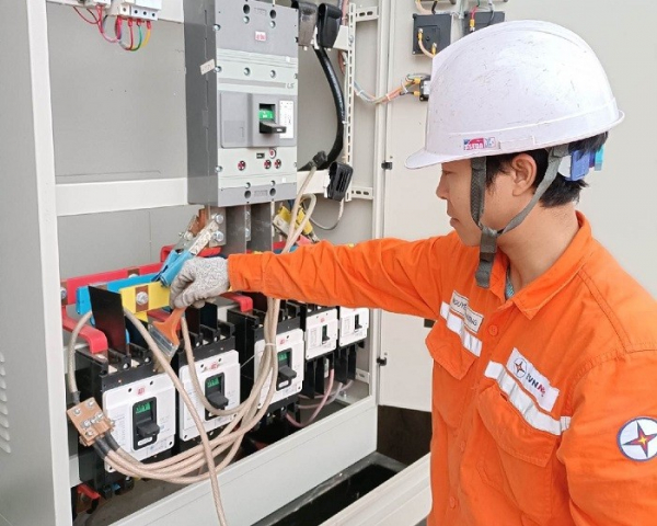 Giá điện bán lẻ bình quân tăng 4,8%, người tiêu dùng phải trả bao nhiêu tiền điện? -0