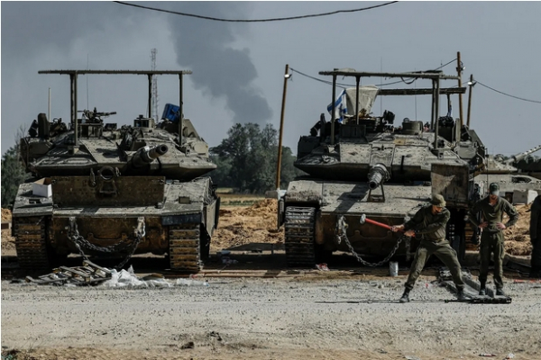 l-c lu-ng israel du-c tri-n khai t-i khu v-c g-n biên gi-i israel và d-i gaza ngày 3-4.jpg -0