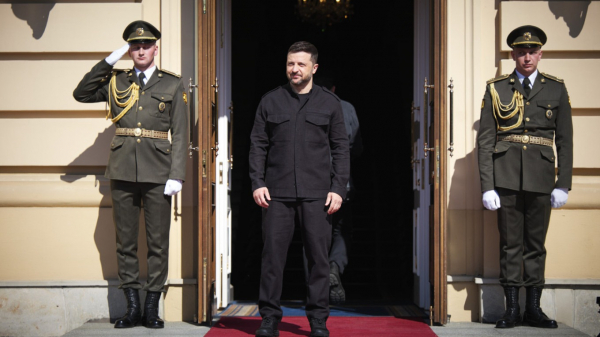 Ông Zelensky đổi ý, hứa 