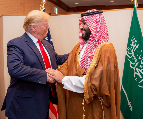 Tổng thống Mỹ Donald Trump đến Arab Saudi -0