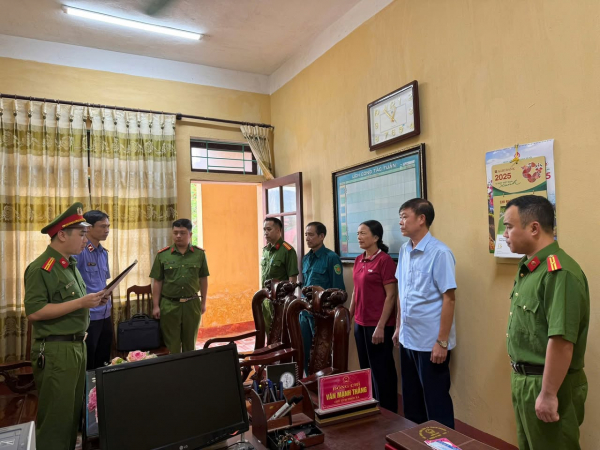 Bắt khẩn cấp Chủ tịch UBND xã Thạch Khoán về hành vi “Thiếu trách nhiệm gây hậu quả nghiêm trọng