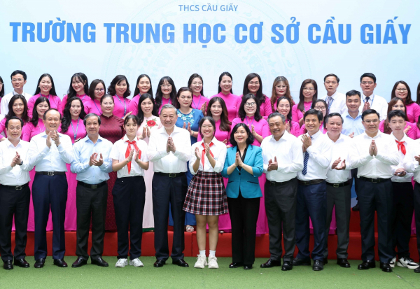 Thúc đẩy đổi mới sáng tạo, chuyển đổi số trong trường học, không để học sinh nào bị bỏ lại phía sau -0