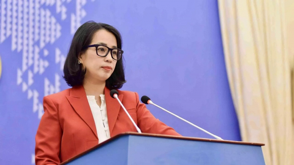 Việt Nam trao công hàm phản đối lệnh cấm bắt cá của Trung Quốc trên Biển Đông -0