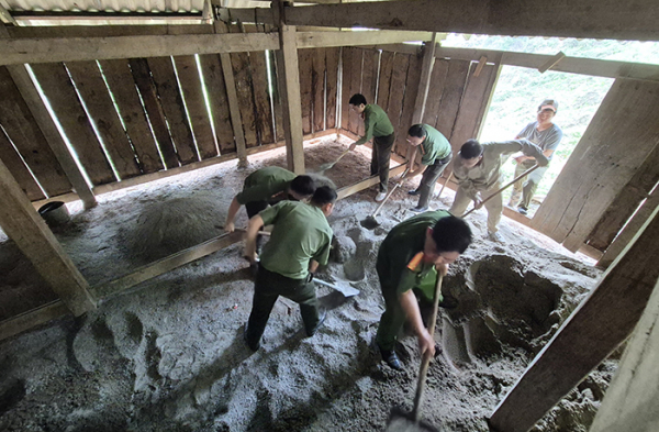 Công an tỉnh Thái Nguyên chung tay về đích xóa nhà tạm, nhà dột nát -1