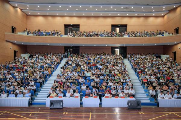 Đại học Đà Nẵng: Gắn kết, đồng hành với các địa phương nâng cao năng lực đội ngũ cán bộ -3