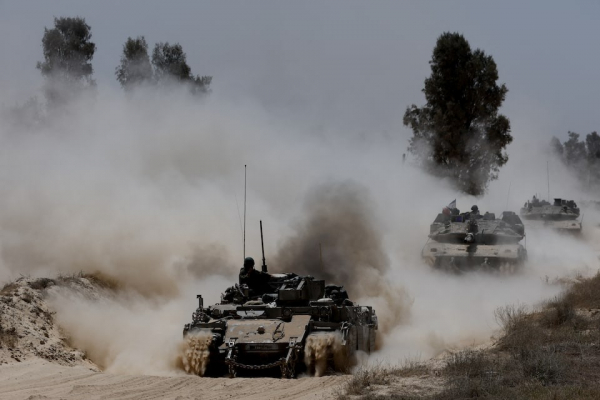 Israel tăng cường 