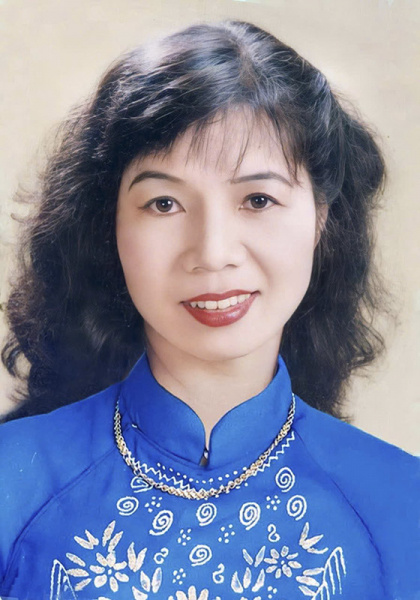 Người thơ hạnh phúc Phạm Thu Yến -0