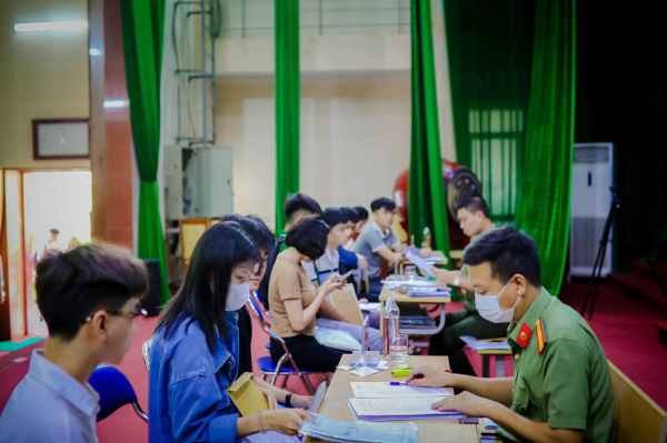 Lùi lịch Kỳ thi tuyển sinh dành cho công dân đã tốt nghiệp đại học ngoài ngành Công an năm 2025 -0