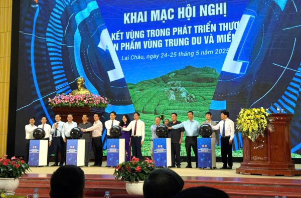 Khởi động Chương trình hợp tác Phát triển thương mại điện tử cho các tỉnh miền núi phía  -0