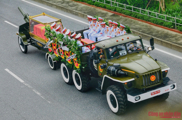 a2a.jpg -2