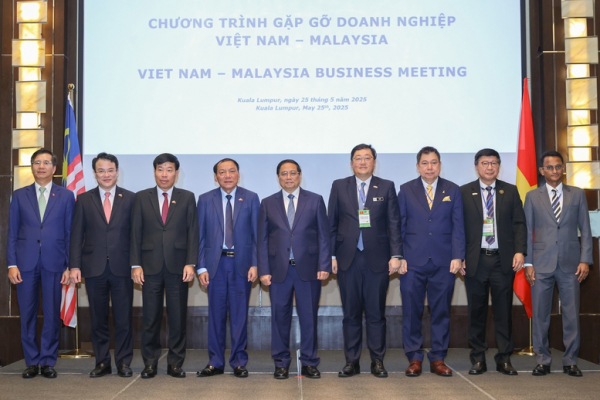 Thủ tướng kêu gọi doanh nghiệp phát huy sứ mệnh kết nối trong ASEAN và giữa Việt Nam - Malaysia -0
