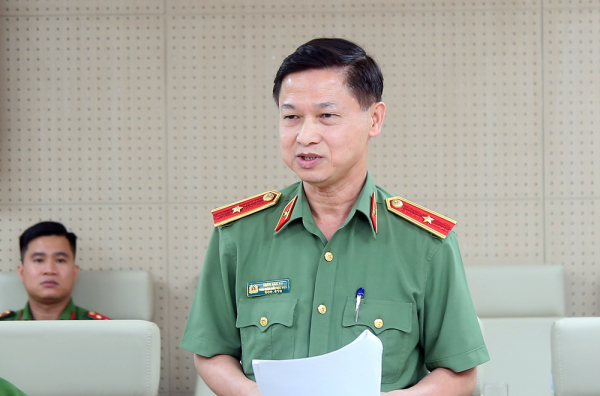 Vận dụng và phát triển sáng tạo tư tưởng Hồ Chí Minh trong xây dựng CAND -3