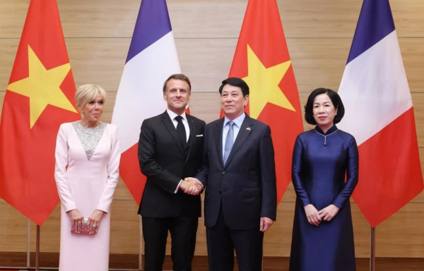 Vietnamese President hosts banquet for French counterpart -0