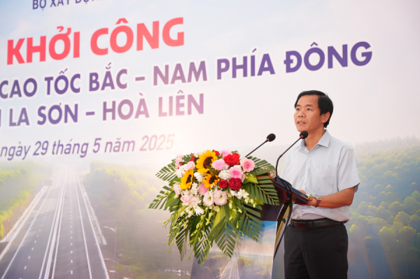 Mở rộng cao tốc Bắc - Nam phía Đông đoạn La Sơn - Hòa Liên lên 4 làn xe -0