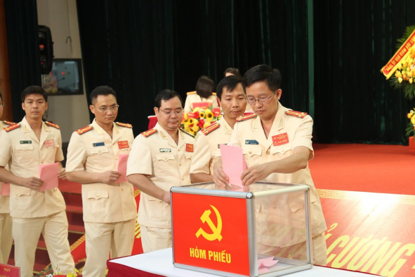 Tạo môi trường thuận lợi phát triển kinh tế - xã hội của Thủ đô -2