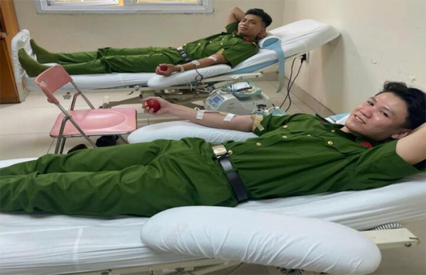 Công an TP Huế lan tỏa những việc làm, nghĩa cử cao đẹp -0