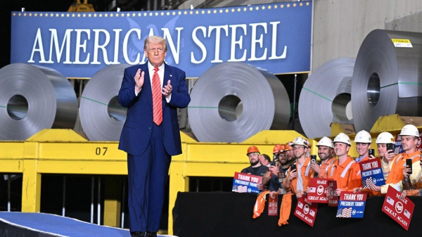 Tổng thống Trump tăng gấp đôi thuế nhập khẩu nhôm, thép vào Mỹ -0