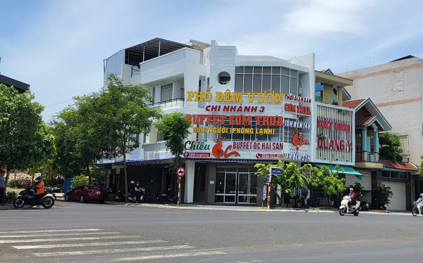 Truy xuất nguồn gốc thực phẩm nhà hàng liên quan 7 người nghi ngộ độc buffet ốc  -0