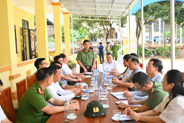 Trường Mầm non Hùng Lợi - Quà tặng của Bộ trưởng Lương Tam Quang dành cho thiếu nhi ở Tuyên Quang -0