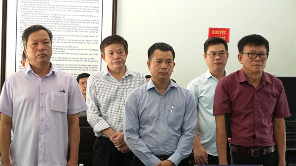 Nguyên Giám đốc Trung tâm Đăng kiểm xe cơ giới Thừa Thiên Huế bị kết án 15 năm 3 tháng tù -0