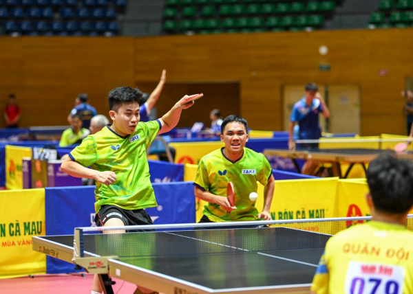 Khi tinh thần thể thao song hành cùng trách nhiệm xã hội: Bài học từ bầu Hiển -0