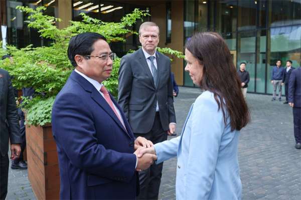 Thủ tướng thăm trung tâm chính phủ số hàng đầu thế giới tại Estonia -0