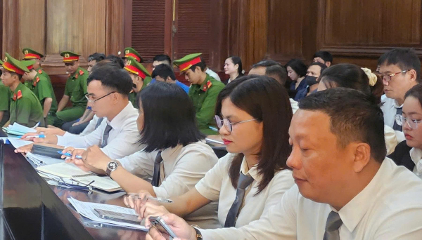 Những diễn biến lạ tại phiên tòa xét xử đường dây mua bán ma túy “nước vui” -0