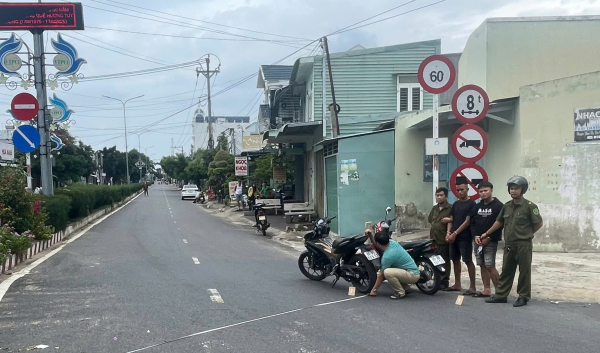 Bắt giữ 3 đối tượng thực hiện hàng loạt vụ cướp giật tài sản  -0