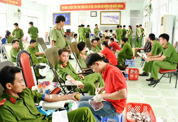 Lan tỏa ý nghĩa nhân văn của phong trào hiến máu tình nguyện -0