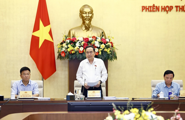 vna_potal_chu_tich_quoc_hoi_chu_tri_cuoc_hop_uy_ban_du_thao_sua_doi_bo_sung_mot_so_dieu_cua_hien_phap_nam_2013_8081488.jpg -0