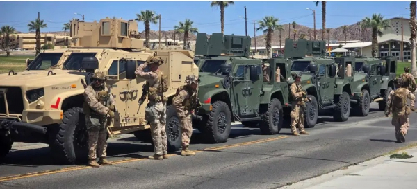 Hàng trăm lính thủy quân lục chiến Mỹ đến Los Angeles sau lời cảnh báo của ông Trump -0