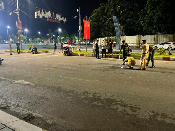 Thăm hỏi cán bộ Công an xã bị thương khi làm nhiệm vụ tuần tra, kiểm soát giao thông -0