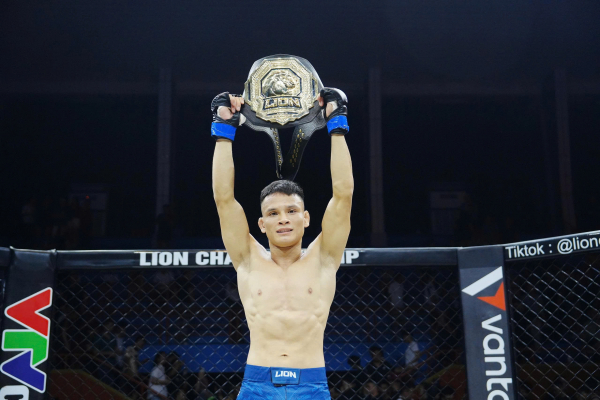 Lê Văn Tuần giành đai vô địch MMA: Cái kết đẹp cho hành trình nỗ lực -0