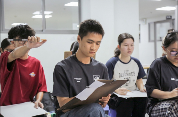 Trường Đại học Văn Lang công bố quỹ học bổng tuyển sinh 2025 hơn 70 tỷ đồng -0