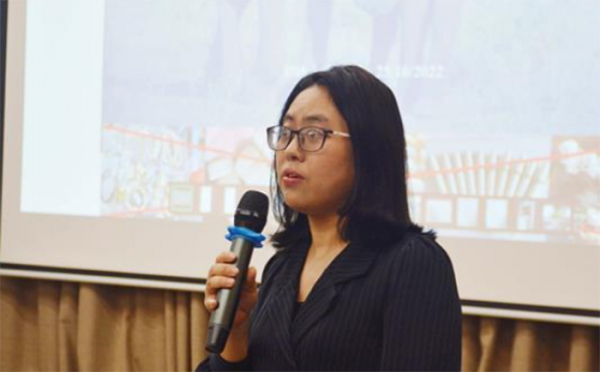 Máu động vật hoang dã vẫn chảy -0