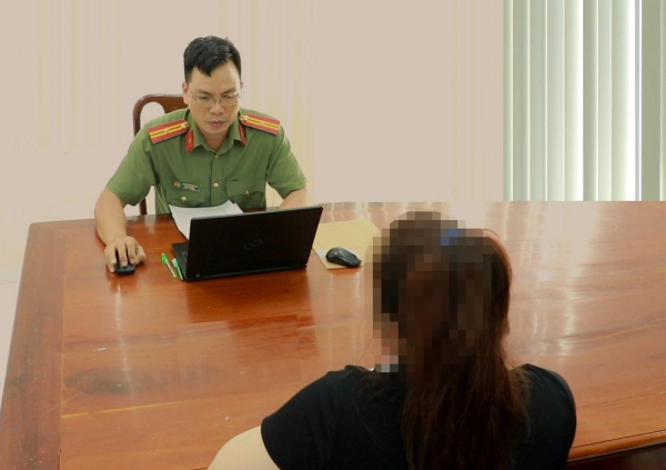 “Sập bẫy” nhân viên siêu thị “dỏm” mất 500 triệu đồng -0