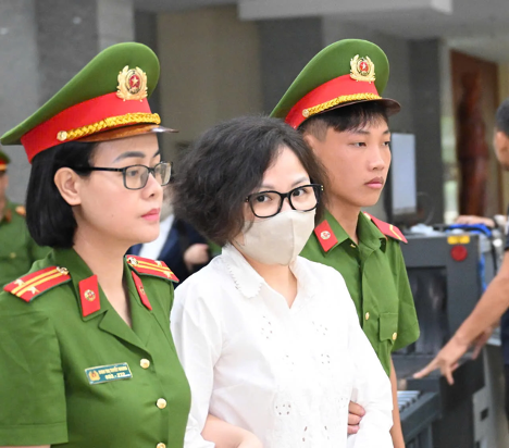 Sáng nay, cựu Chủ tịch FLC Trịnh Văn Quyết cùng 49 bị cáo hầu tòa phúc thẩm -0