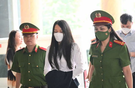 Sáng nay, cựu Chủ tịch FLC Trịnh Văn Quyết cùng 49 bị cáo hầu tòa phúc thẩm -0