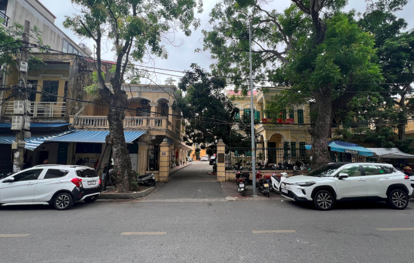 Nguyên Chủ tịch Công ty Quản lý và Kinh doanh nhà bị khởi tố do không thu tiền nhà -0
