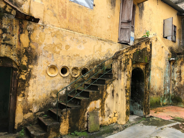 Trang 25: Tờ báo quốc ngữ đầu tiên ở miền Trung -0