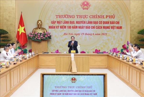 Thủ tướng: Chính phủ cảm ơn và luôn lắng nghe, chia sẻ, tạo điều kiện cho báo chí hoạt động thuận lợi -0