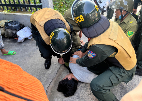 Bắt đối tượng đâm đồng chí Tổ bảo vệ ANTT ở cơ sở trọng thương khi đang thực hiện nhiệm vụ -0