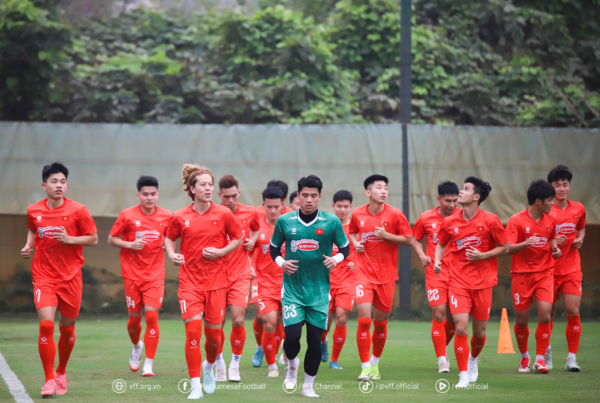 HLV Kim Sang Sik triệu tập 35 cầu thủ chuẩn bị cho Giải vô địch U23 Đông Nam Á 2025 -0