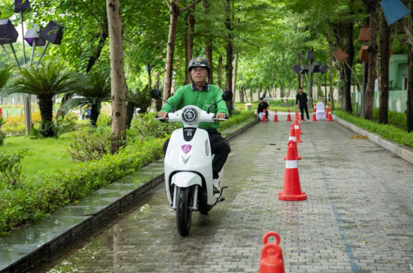 Nhiều tài xế dịch vụ đổi xe điện Vinfast vì thấy quá hời -3