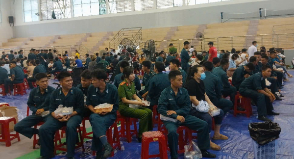        650 người ở Khánh Hòa háo hức tham gia hiến máu tình nguyện -0