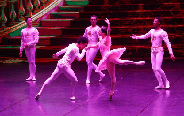 Ấn tượng di sản ballet Cuba trên sân khấu Nhà hát Hồ Gươm -0