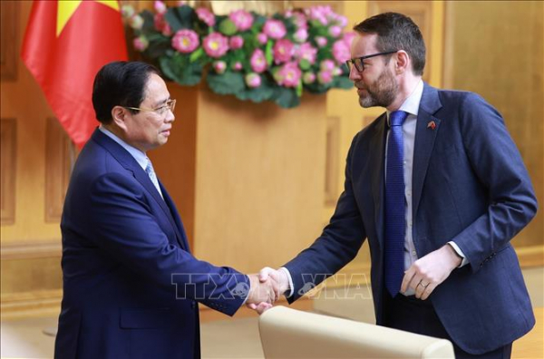 Thủ tướng kêu gọi thực hiện 6 đột phá trong hợp tác kinh tế Việt Nam - Vương quốc Anh -0