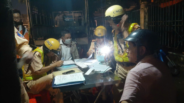 Người đàn ông không nhớ tên khi csgt kiểm tra nồng độ cồn -0