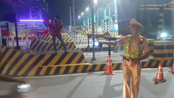 Người đàn ông không nhớ tên khi csgt kiểm tra nồng độ cồn -0