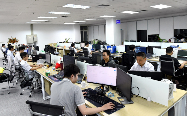 Trắng đêm vì chính quyền số” của các “chiến binh công nghệ” VNPT  -0
